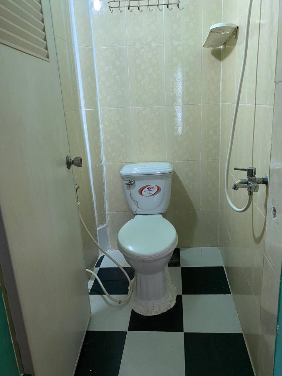 Para Hostel Kohrong Kaoh Touch Zewnętrze zdjęcie